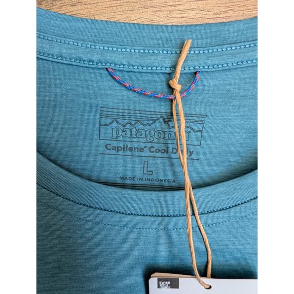 Patagonia Shirt Mens Large Teal Wetland Capilene Cool Daily Long Sleeve Tee NWT - Picture 3 of 4